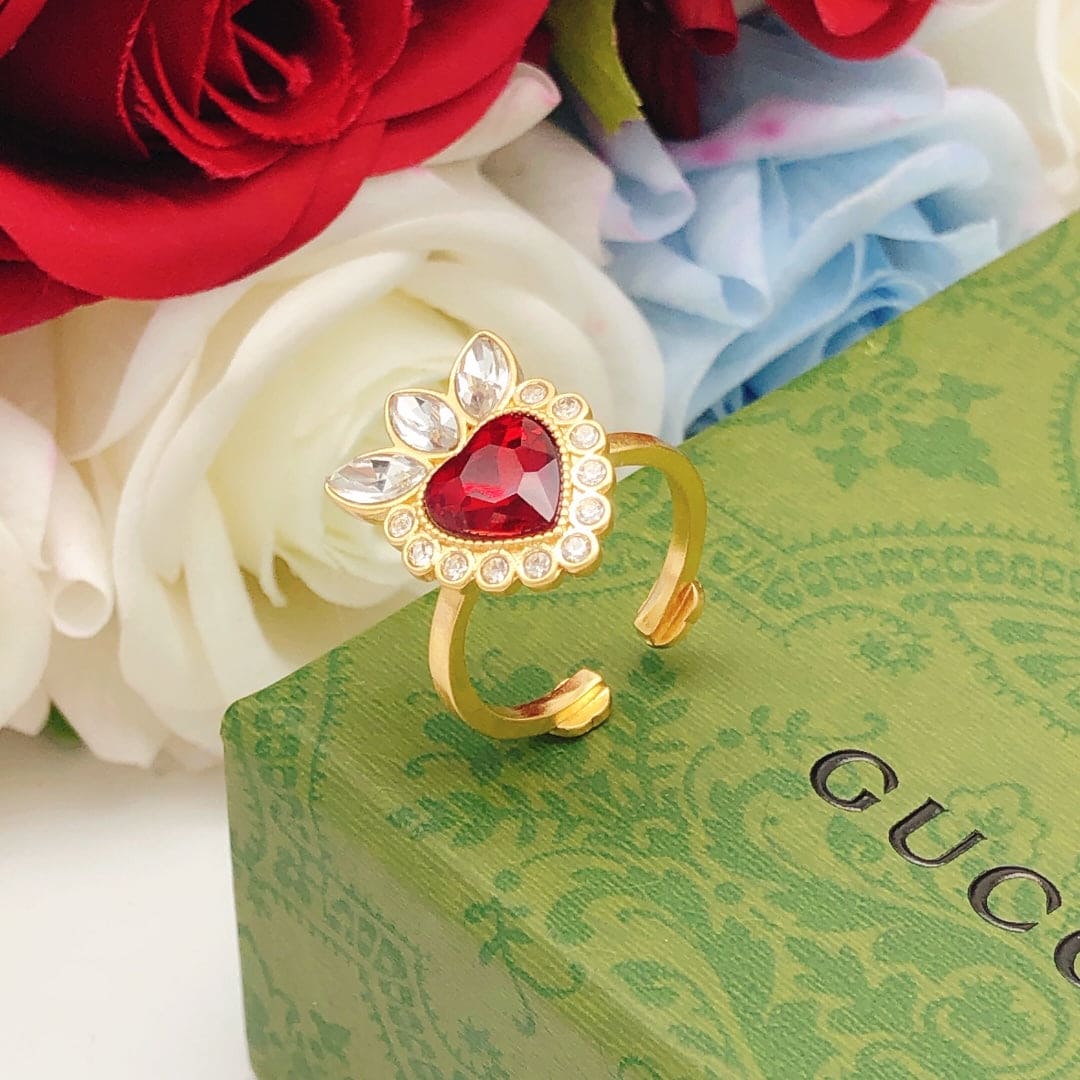 Gucci Double G Crystal Heart Ring - 18K Yellow Gold