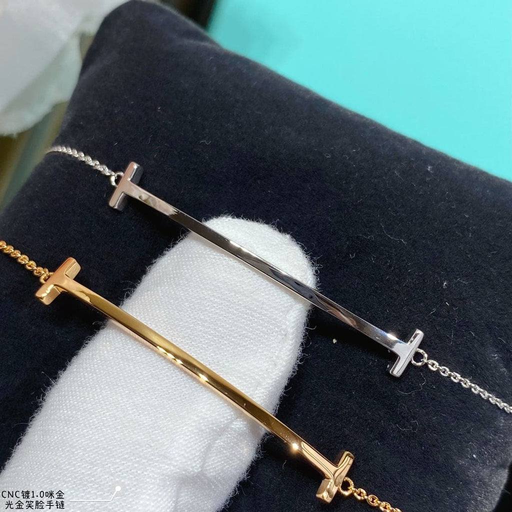 Tiffany Smile Bracelet - 18K White Gold