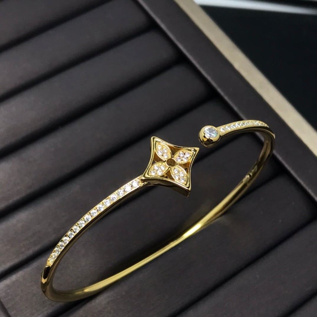 Louis Vuitton Idylle Blossom Twist Bracelet