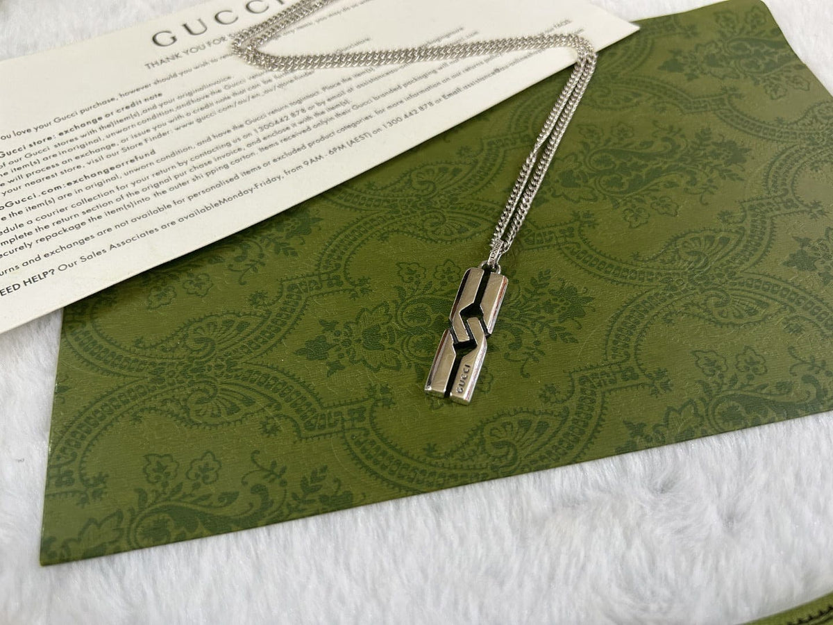 Gucci Double G Knot Pendant Necklace