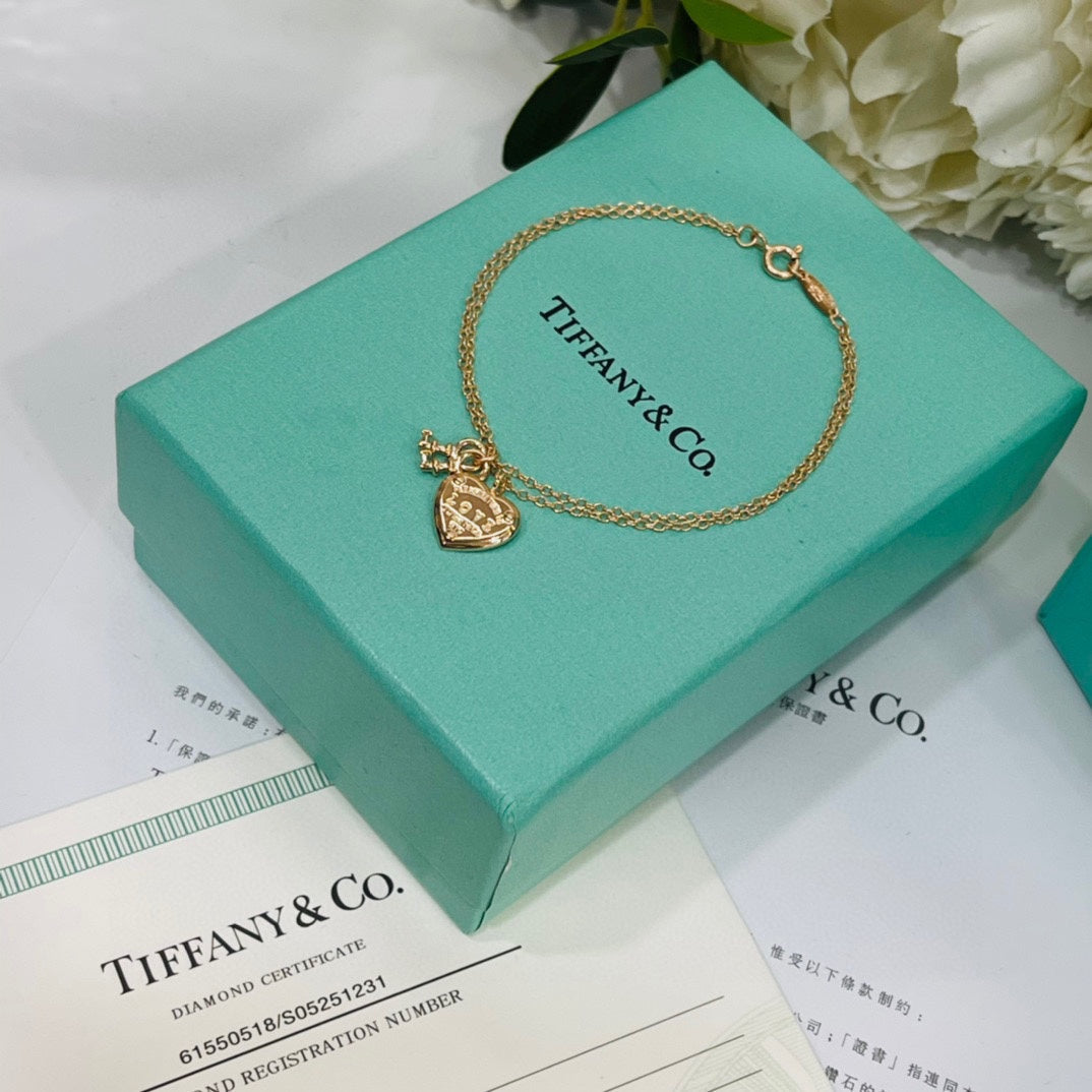 Tiffany Heart Tag Key Bracelet - 18K Gold