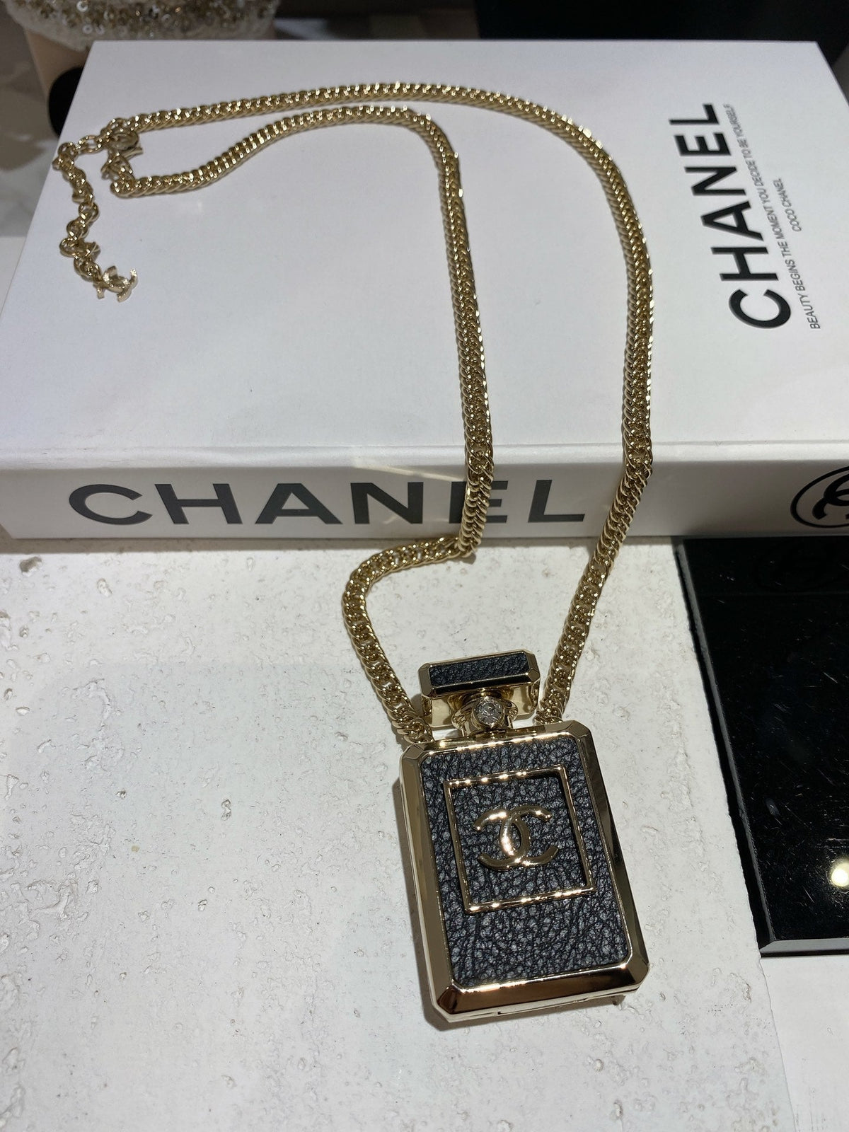 Chanel No.5 Perfume Pendant Vintage Necklace