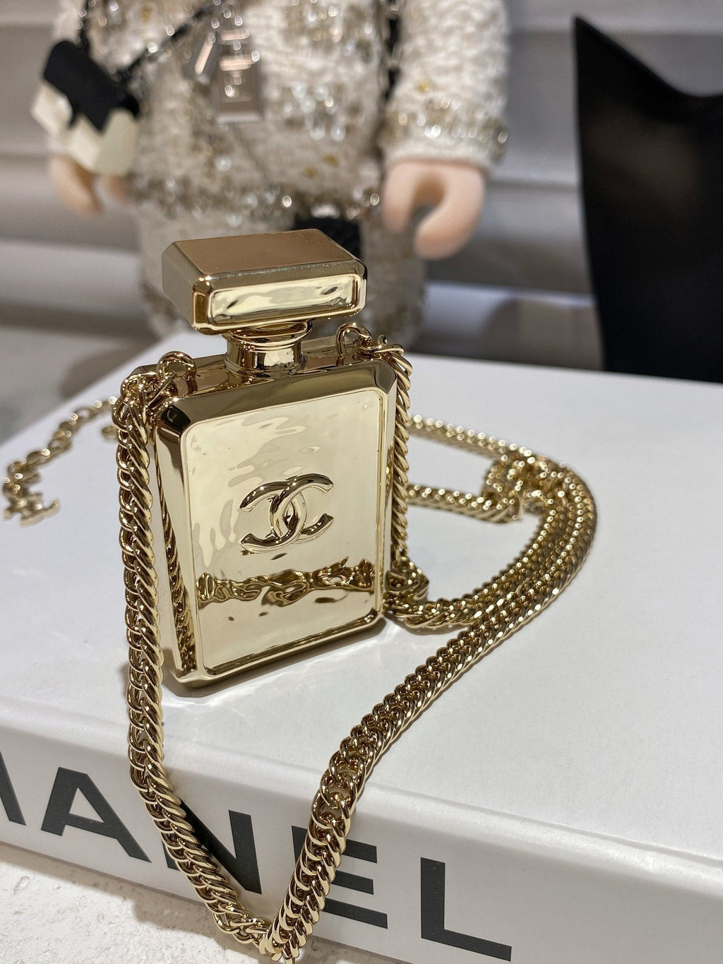 Chanel No.5 Perfume Pendant Vintage Necklace