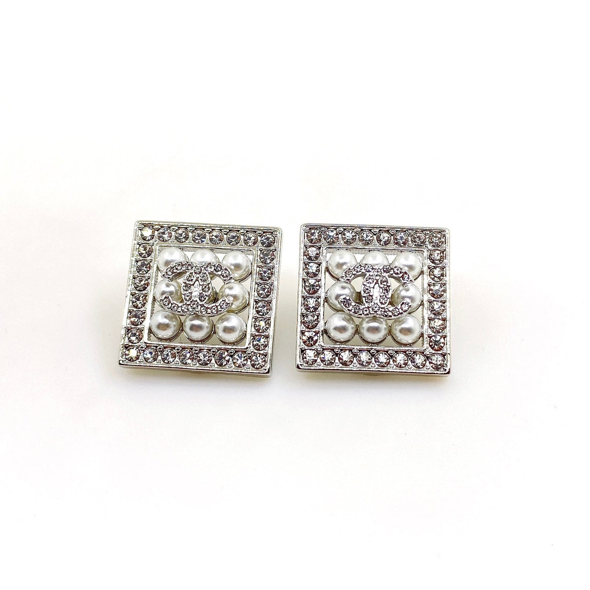 Chanel Square Diamond Earrings - 18K Gold