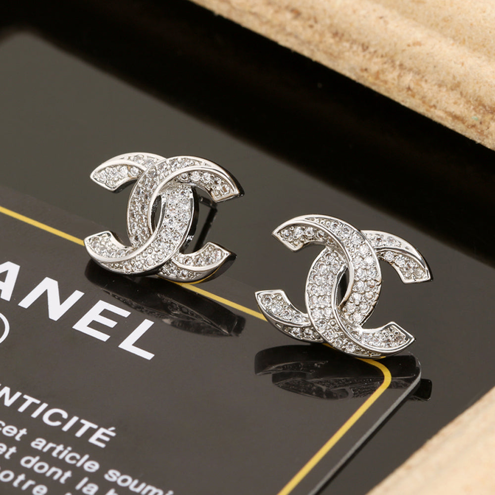 Chanel Diamond Earrings - 2 cm Height - 18K White Gold