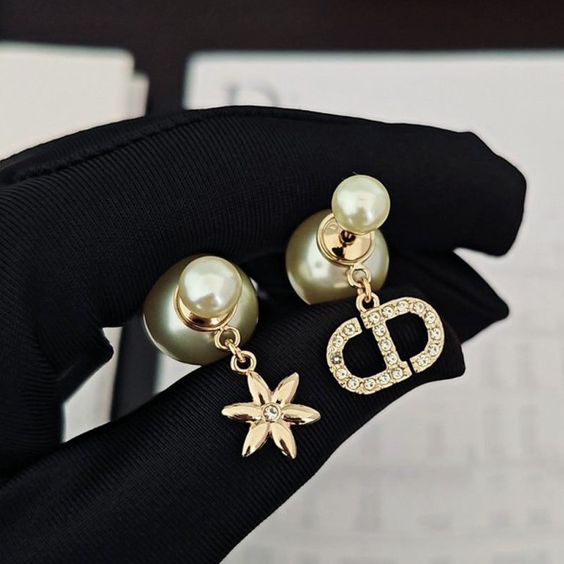 Dior Tribales Leaf Pearl Earrings - 18K Yellow Gold