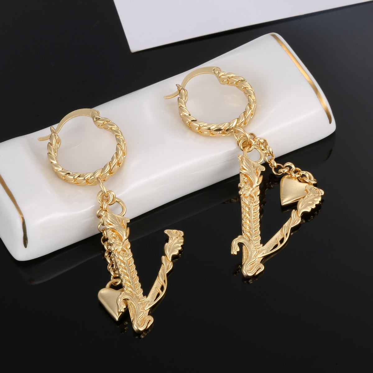 Heart Long Earrings - 18K Yellow Gold