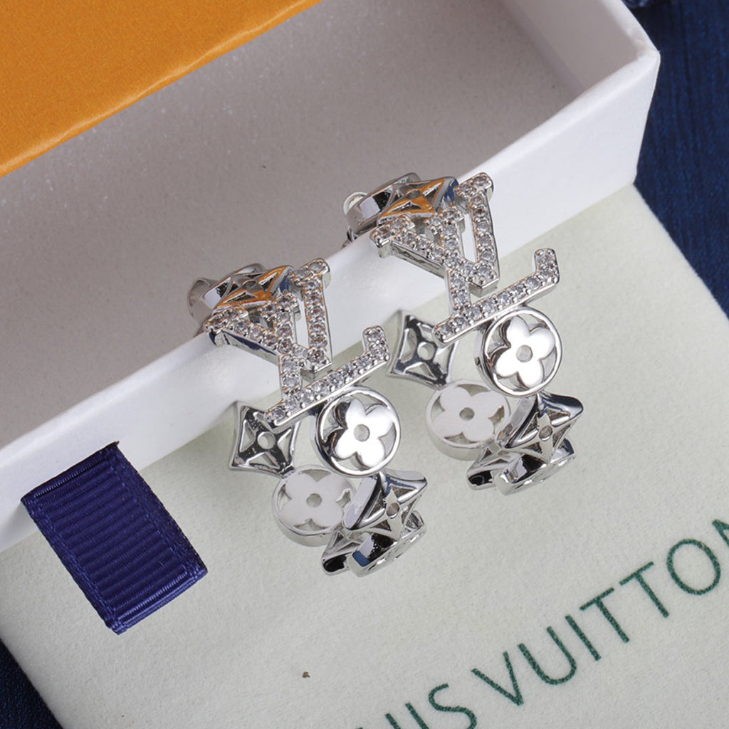 Louis Vuitton Script Diamond Earrings - 18K White Gold