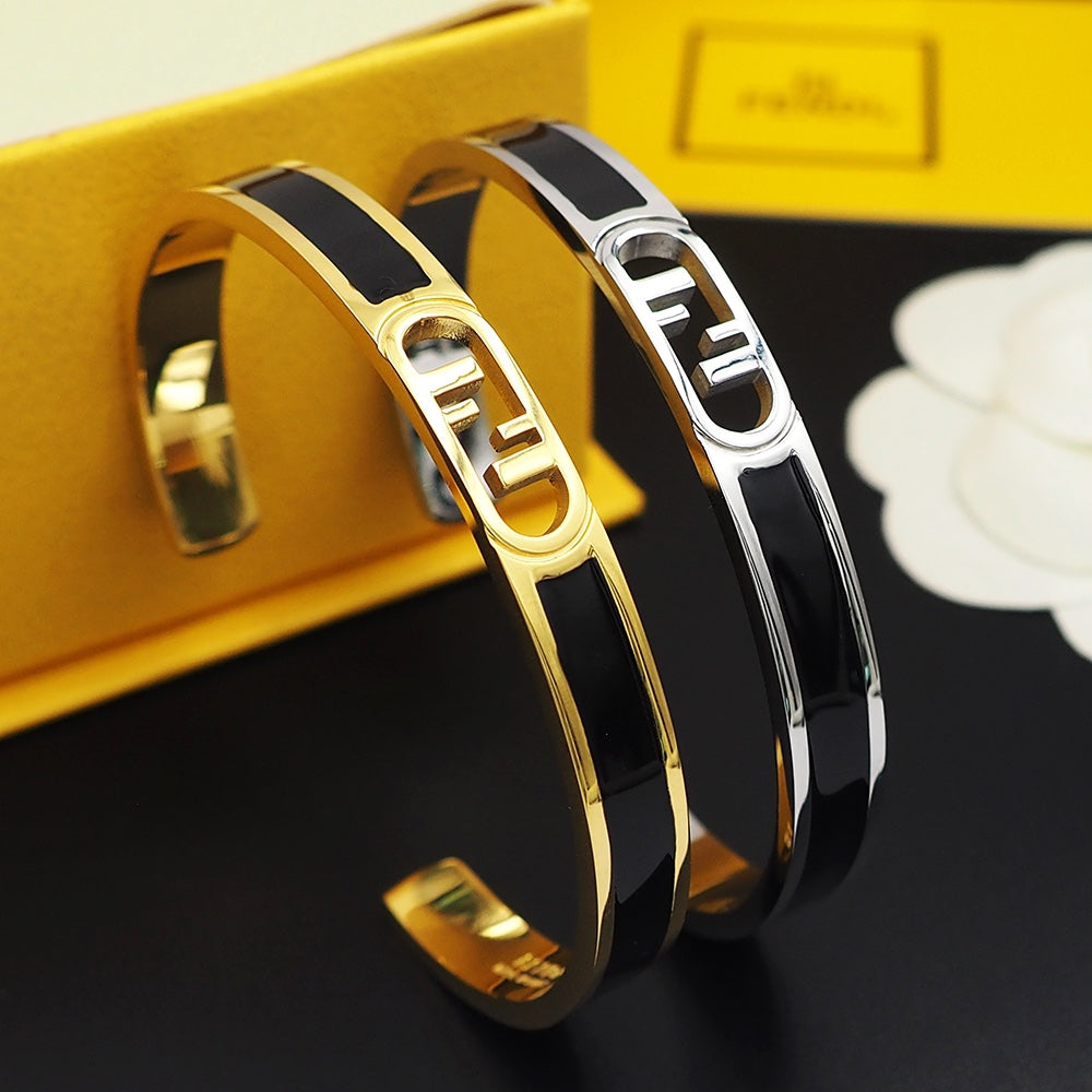Fendi Open Cuff Bracelet - 18K Gold