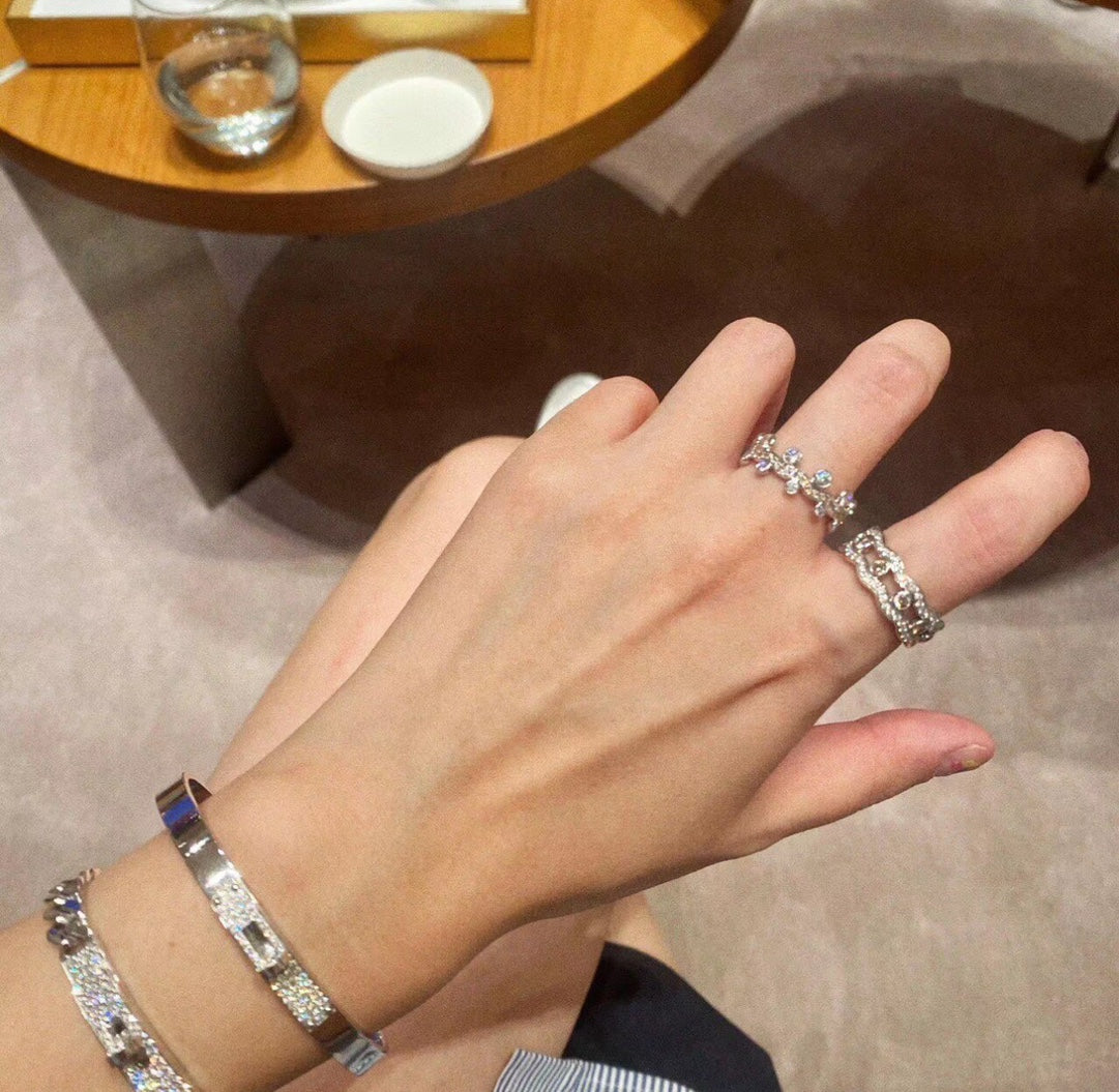 Hermes Vine Flower Dewdrops Diamond Ring - 18K White Gold
