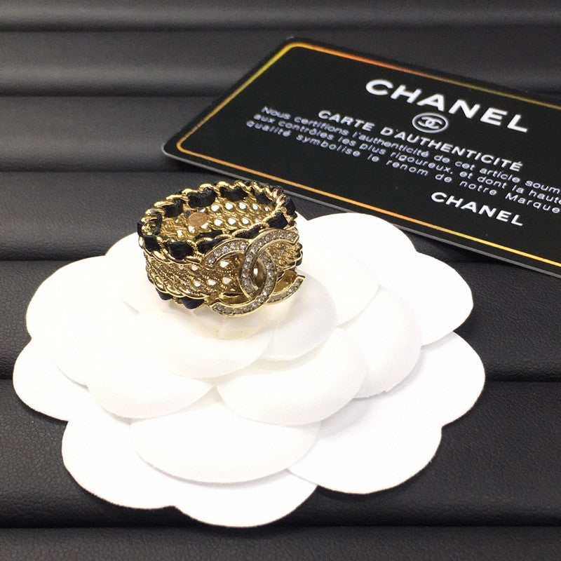 Chanel Strass Diamond Ring - 18K Yellow Gold