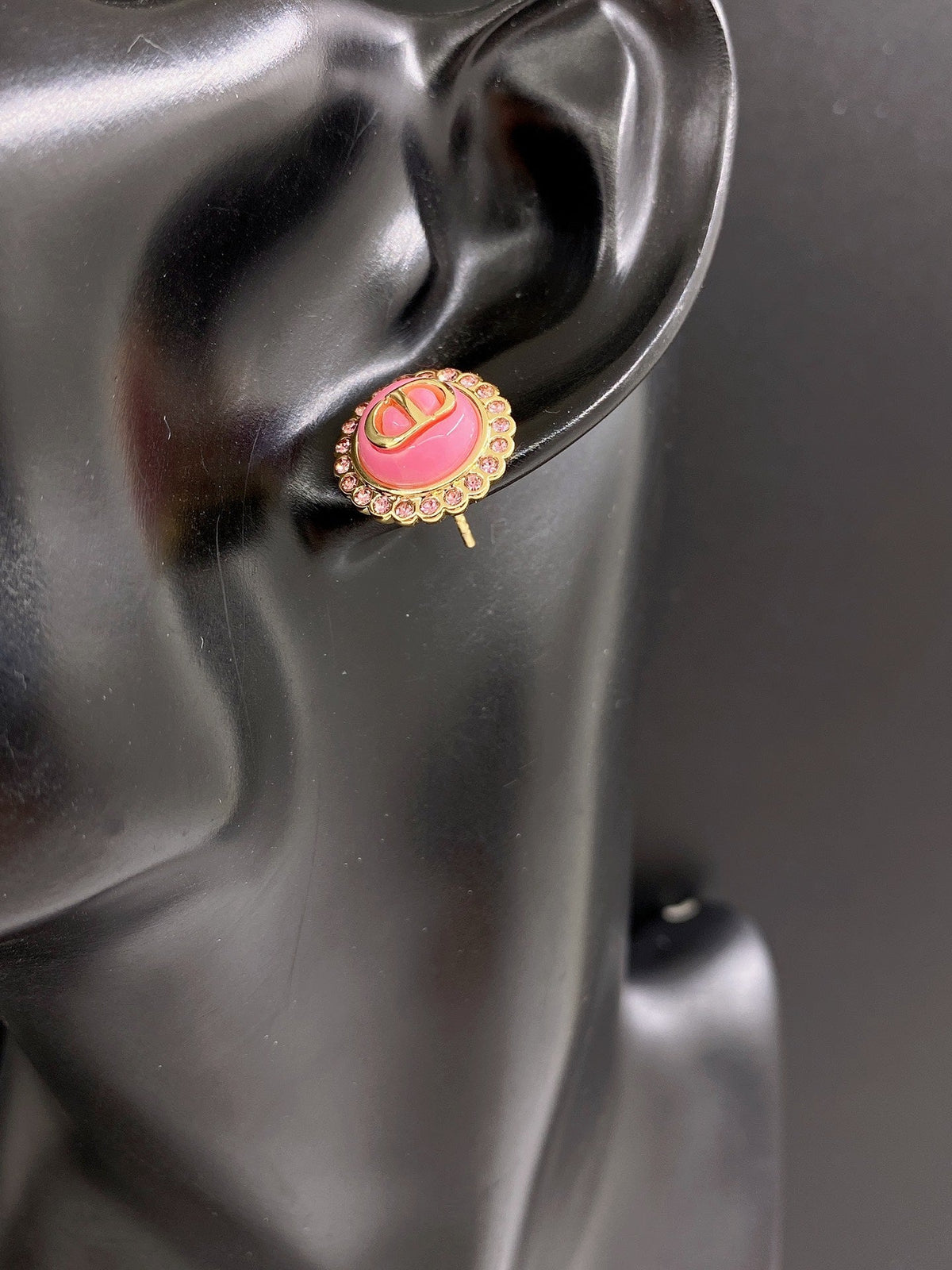 Chanel Pink Crystal Earrings - 2 cm Height - 18K Yellow Gold