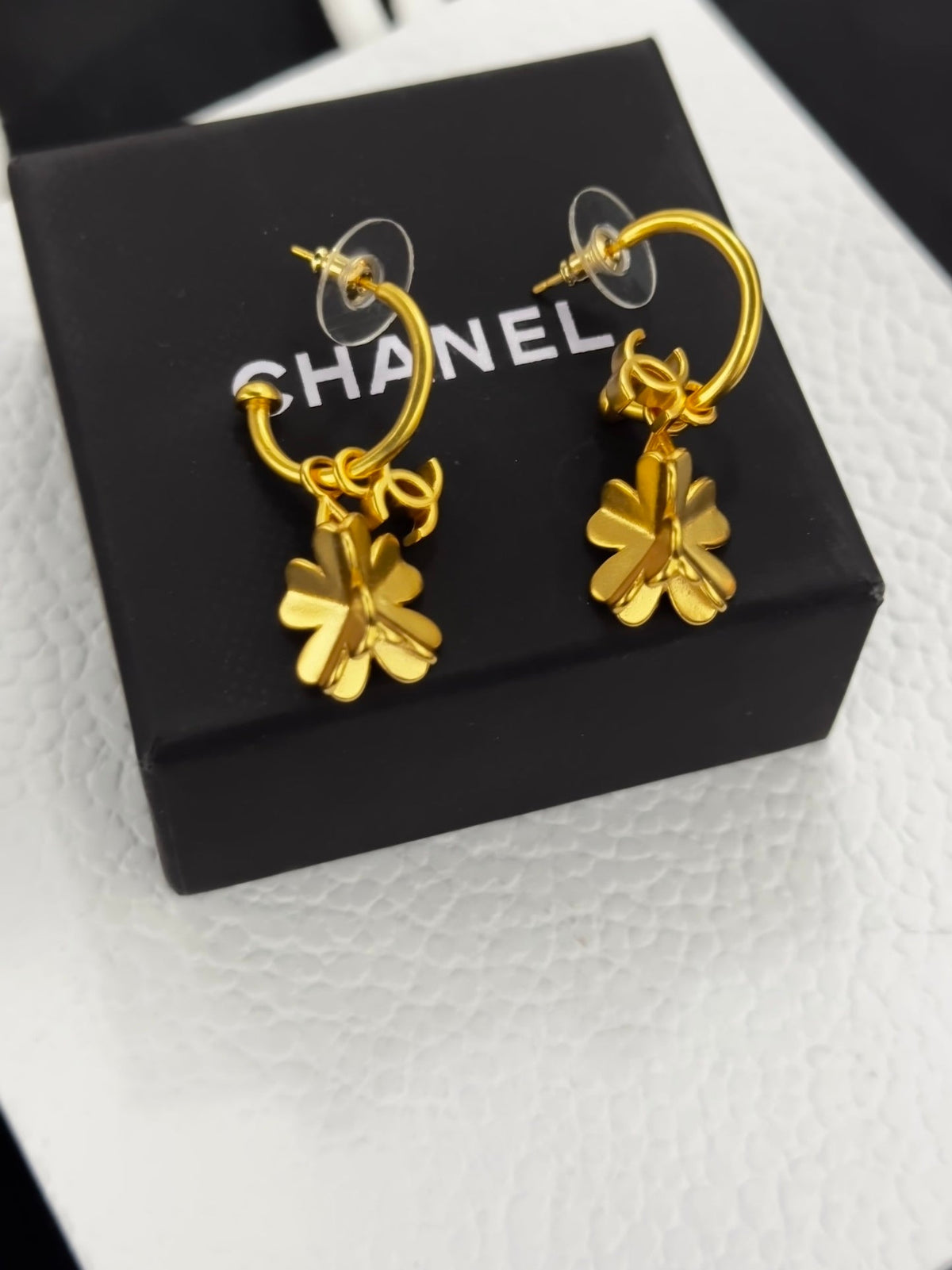 Chanel Flowers Earrings - 4.5 cm Height - 18K Yellow Gold