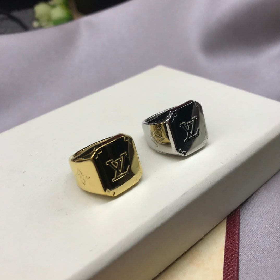 Louis Vuitton Monogram Signet Ring - 18K Gold