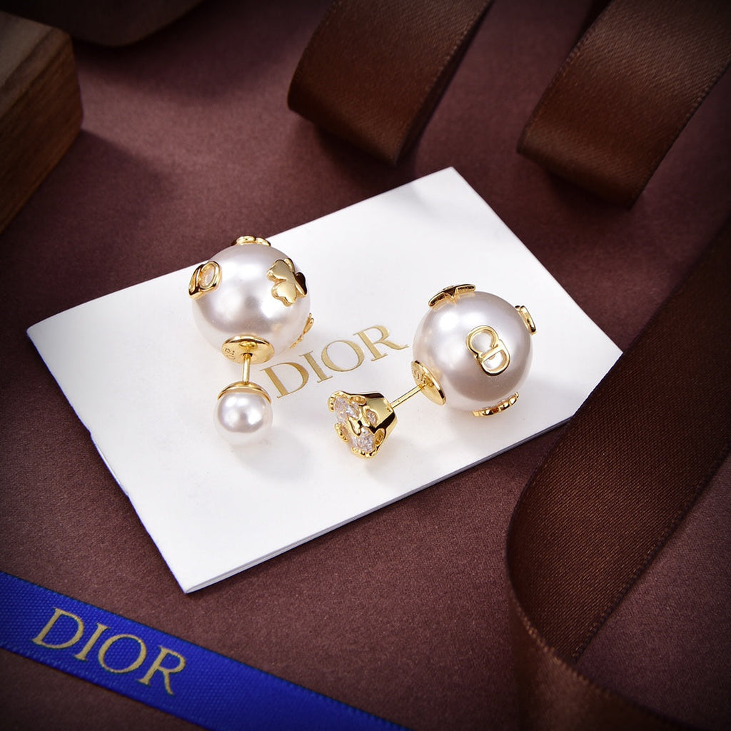 Dior Tribales Pearl Earrings