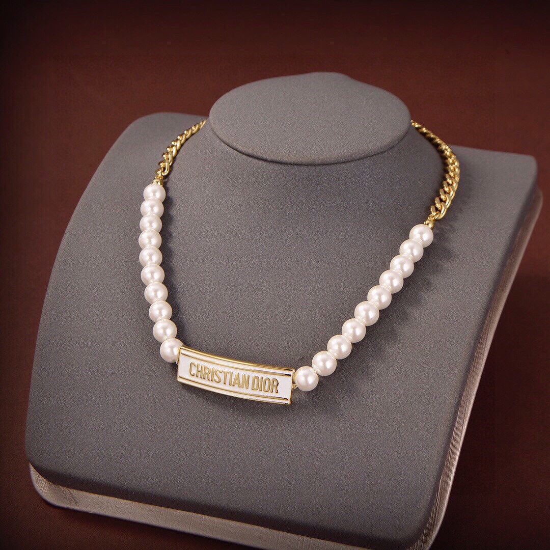 Dior 30 Montaigne Necklace
