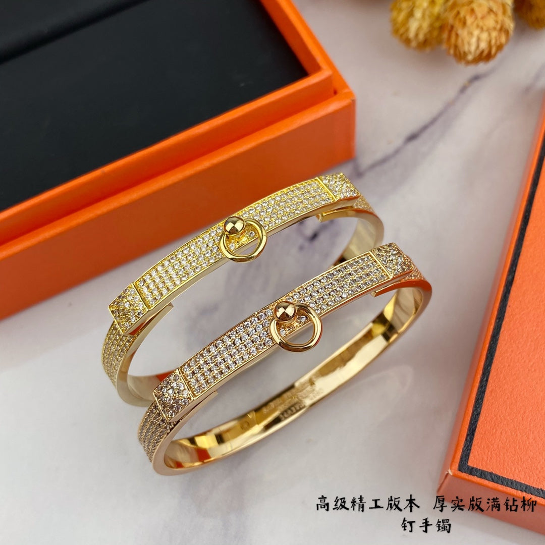 Hermes Collier De Chien Diamond Bracelet - 18K Gold