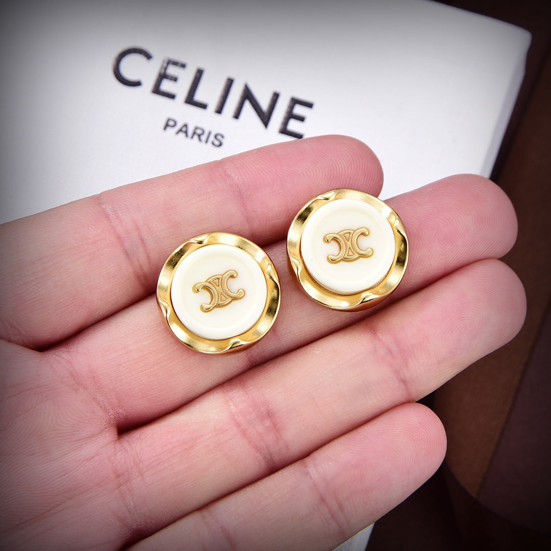 Celine Triomphe Pearl Earrings - 18K Yellow Gold