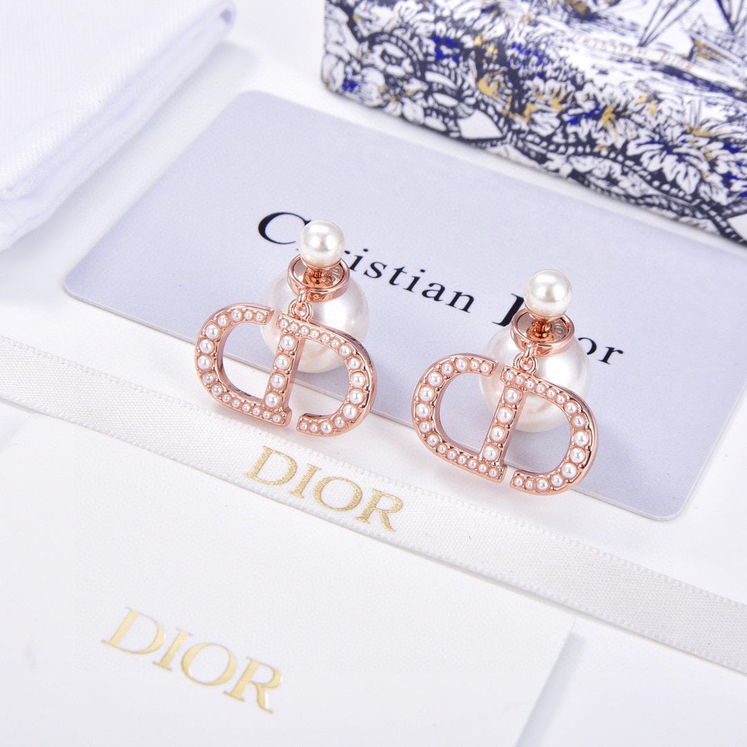 Dior 30 Montaigne Earrings