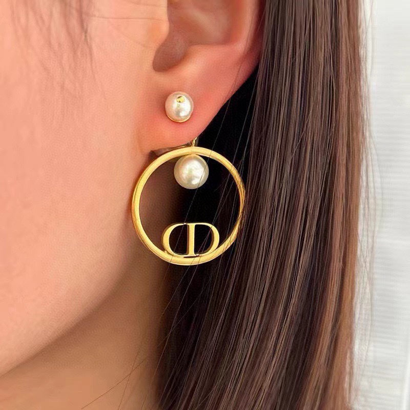 Dior Circle Pearl Earrings