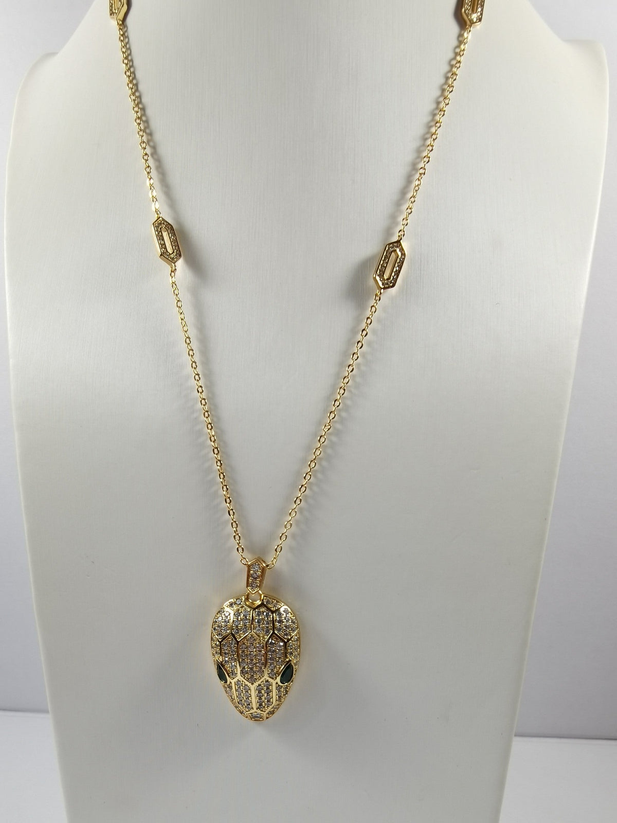 Bvlgari Serpenti Emerald Necklace - 18K Gold