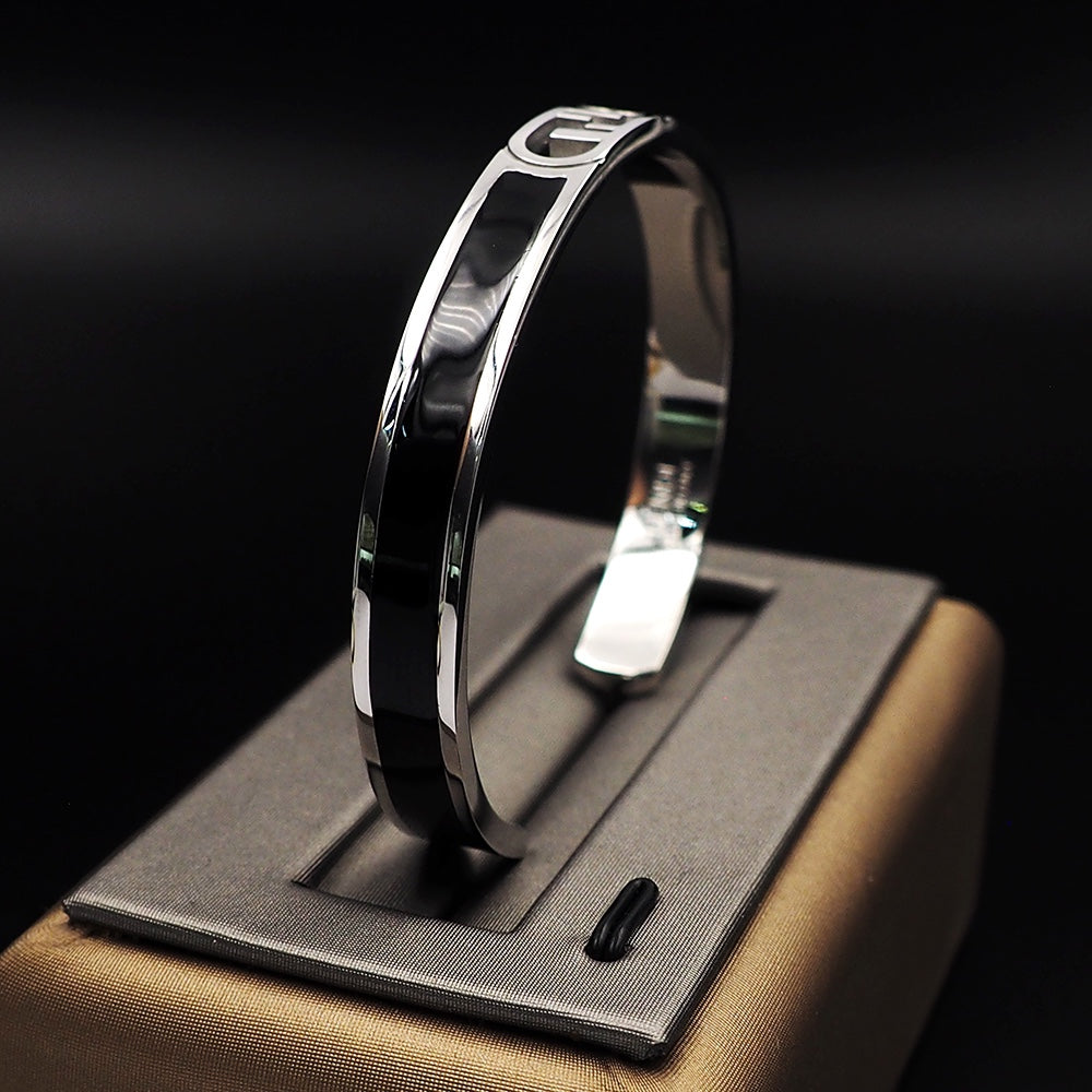 Fendi Open Cuff Bracelet - 18K Gold