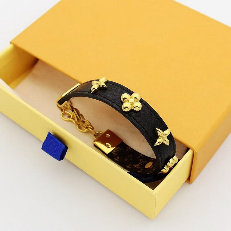 Louis Vuitton Fleurs Rivets Bracelet