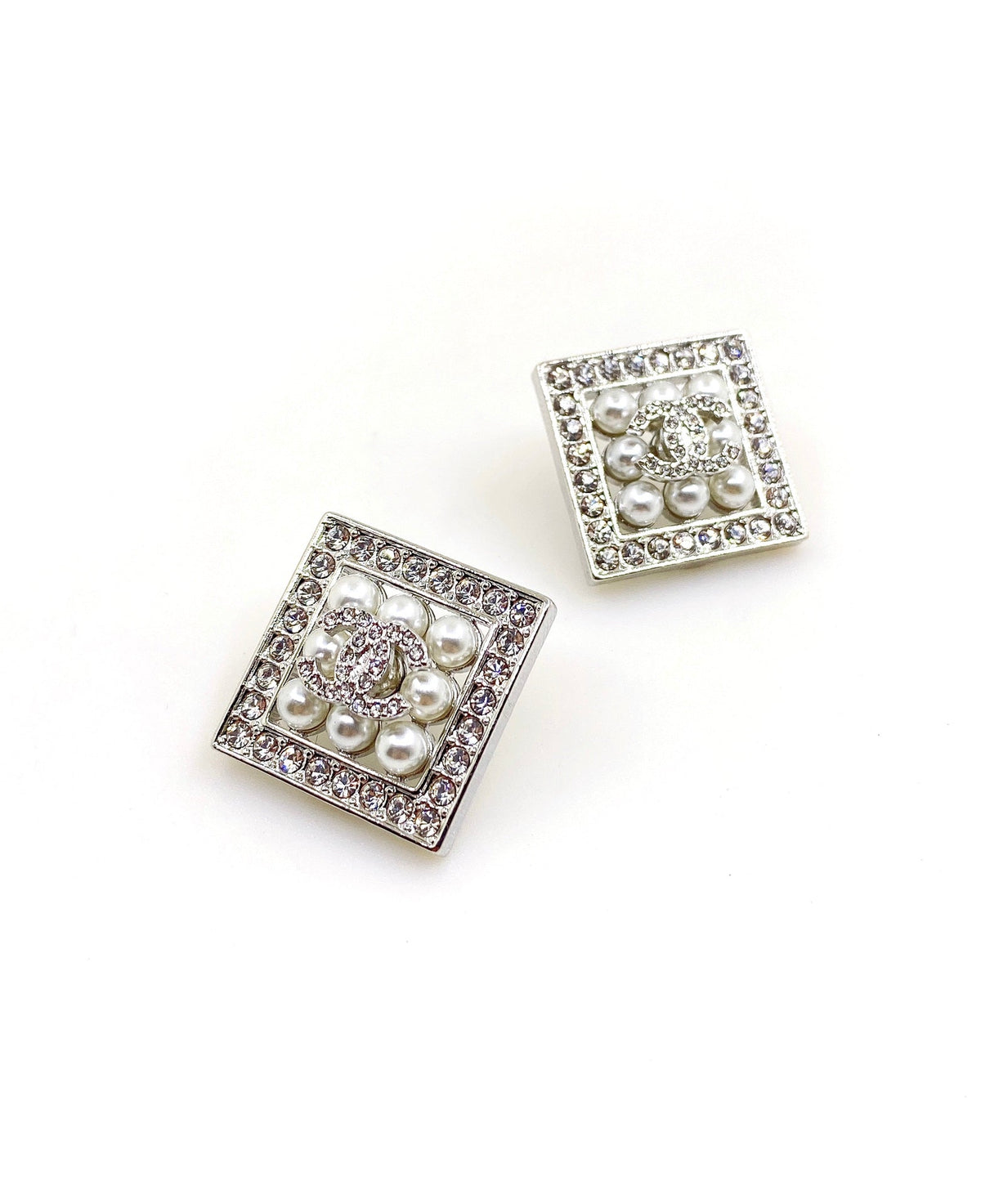 Chanel Square Diamond Earrings - 18K Gold