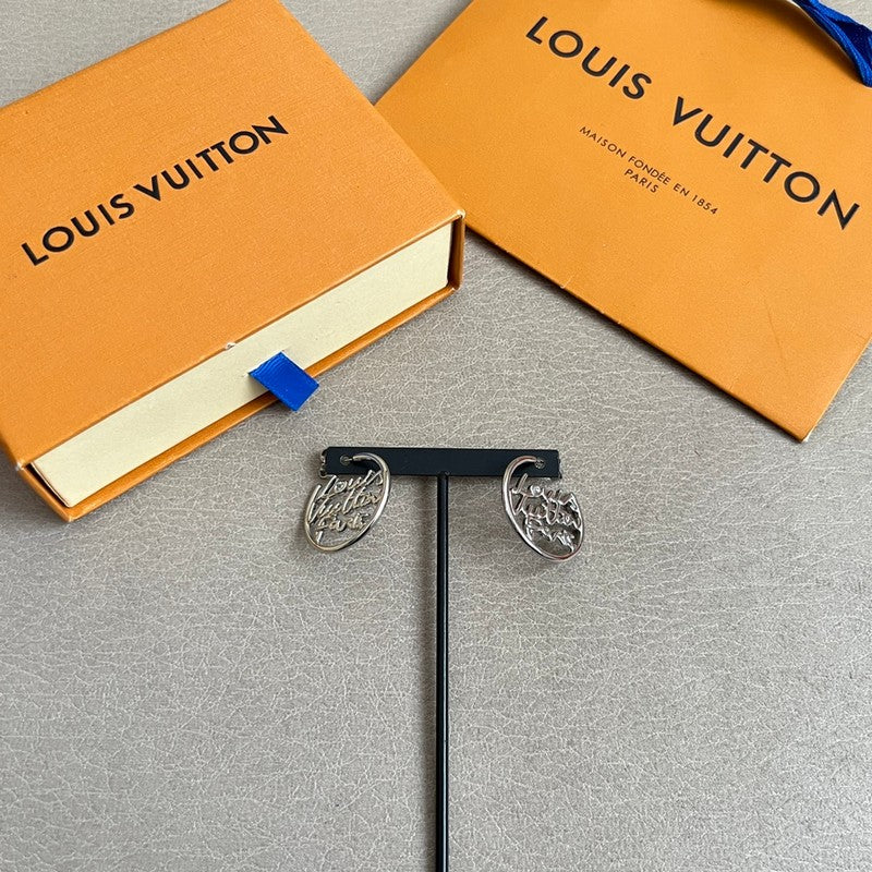 Louis Vuitton Script Earrings - 18K Gold