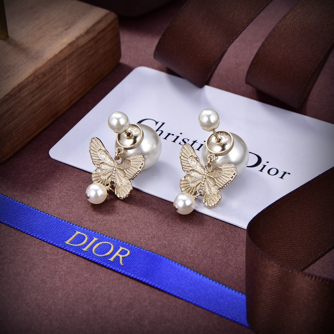 Dior Tribales Pearl Earrings
