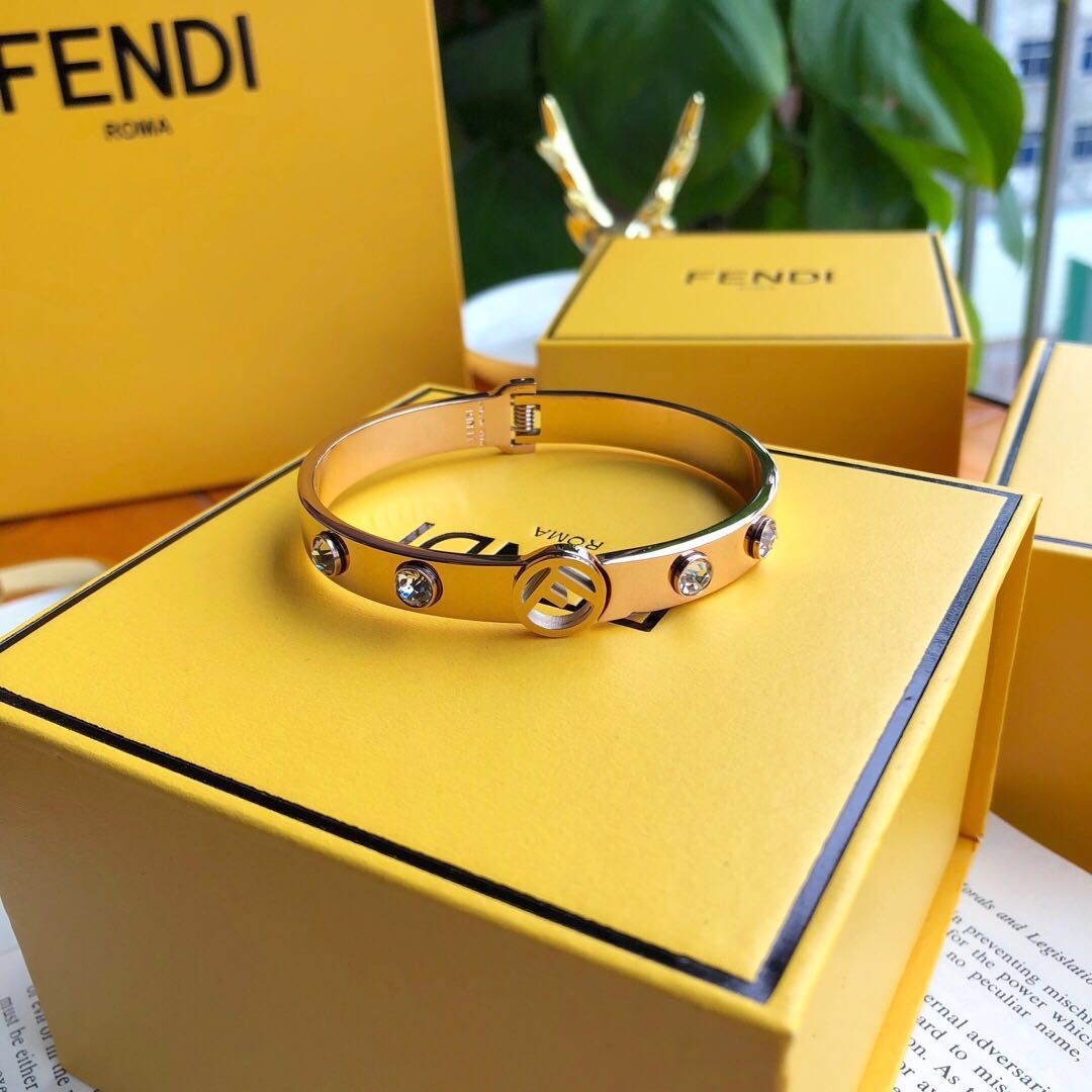 Fendi Is Crystal Bracelet - 18K Gold