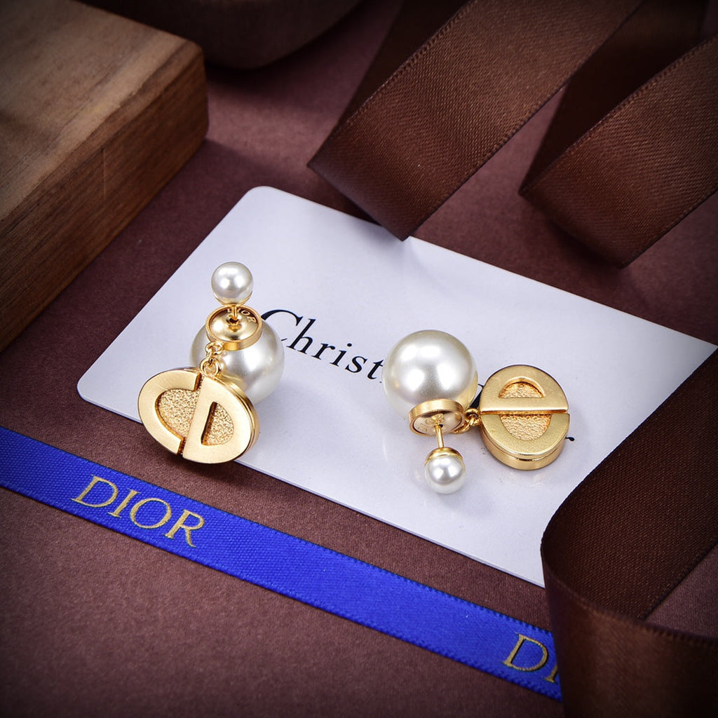Dior Tribales Pearl Earrings