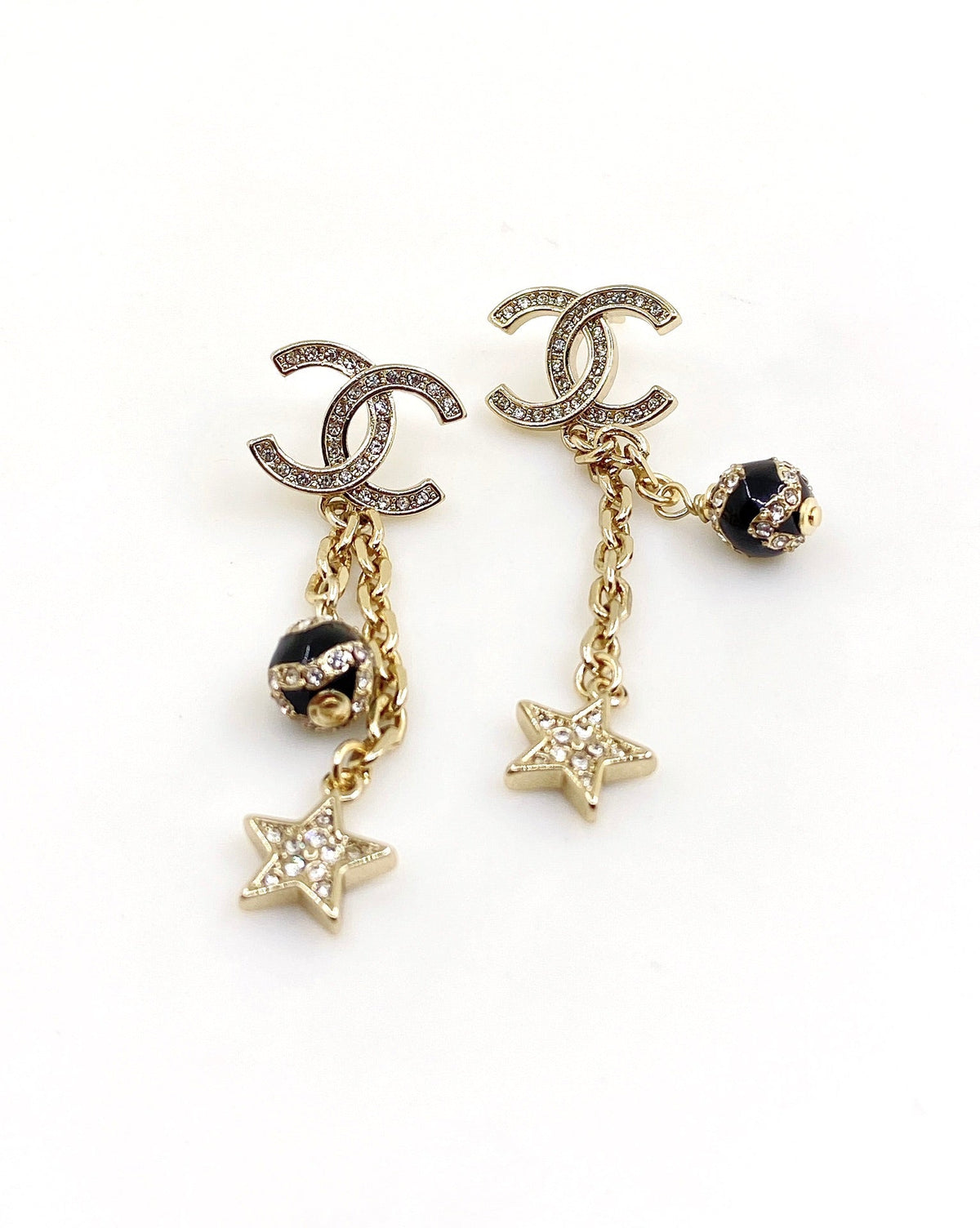 Chanel Star Pearl Earrings - 18K Yellow Gold