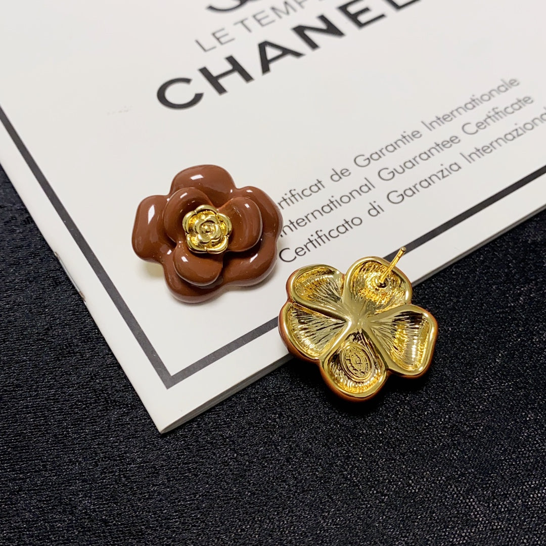 Chanel Red Camellia Resin Earrings - 18K Yellow Gold