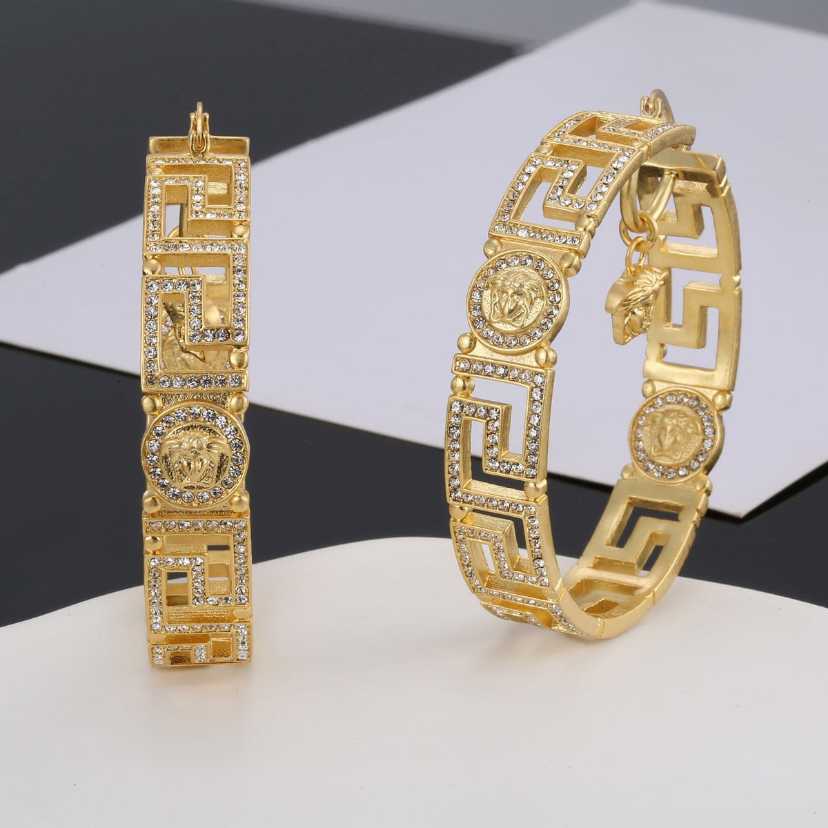 Ver Round Crystal Earrings - 18K Yellow Gold