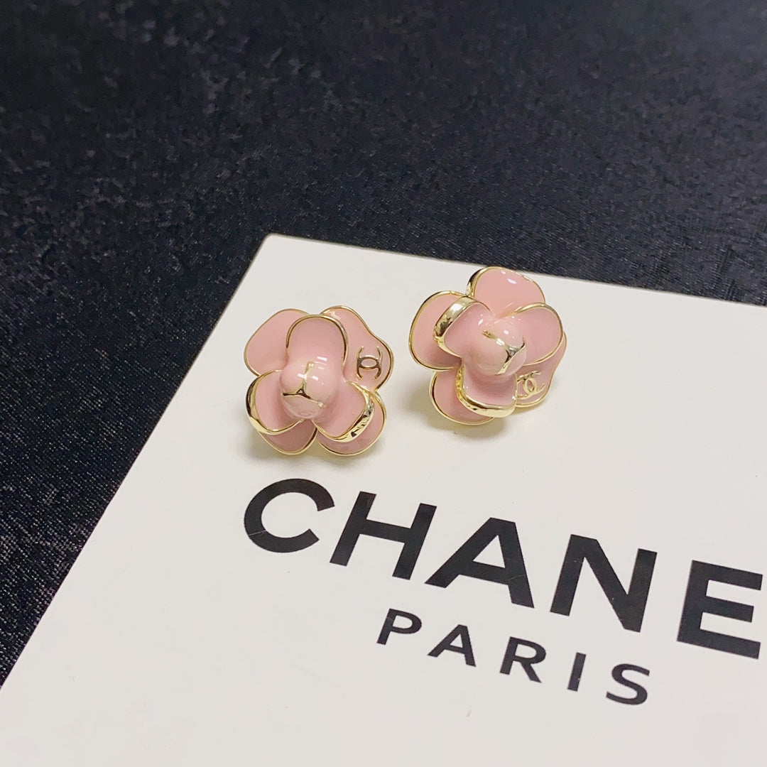 Chanel Camellia Earrings - 18K Yellow Gold