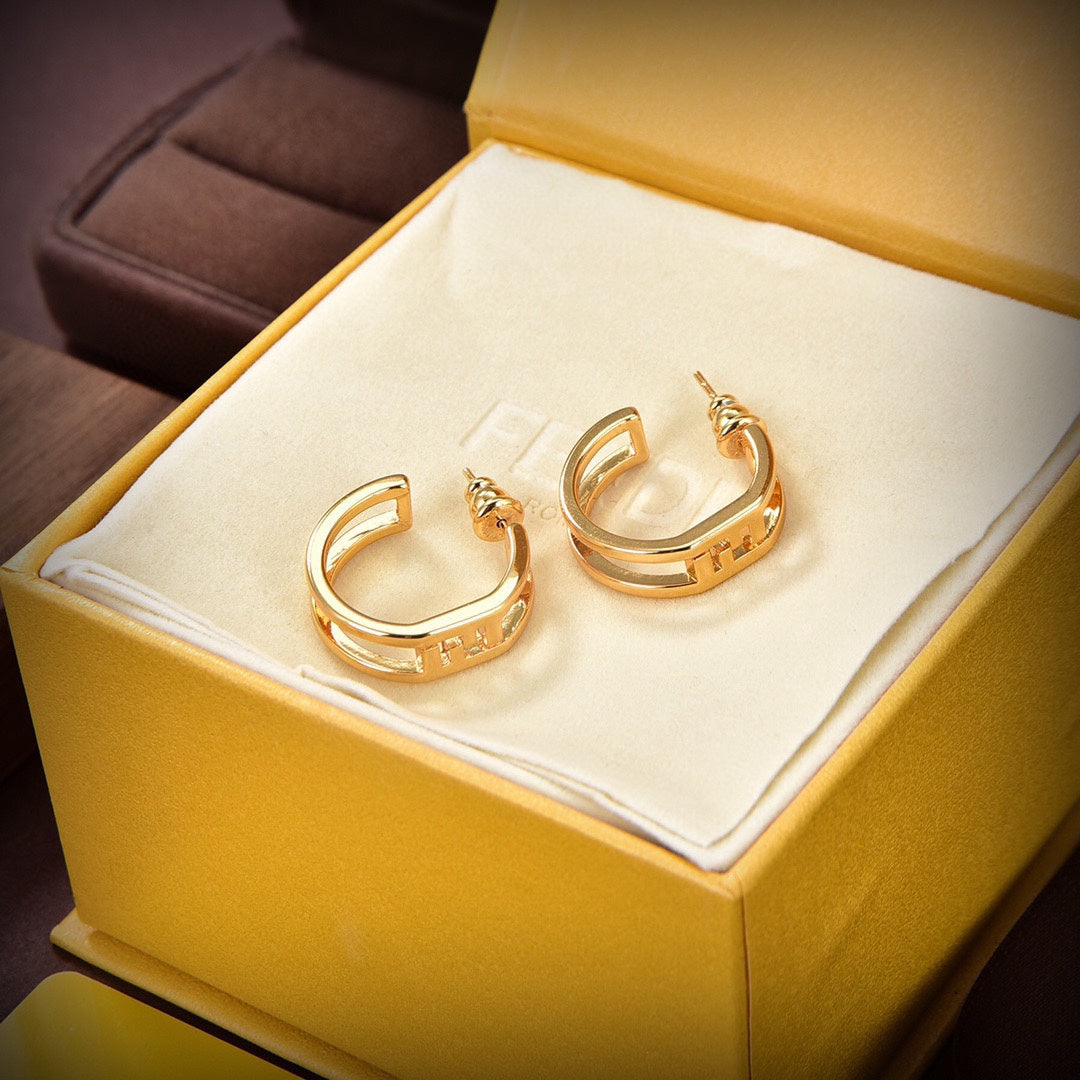 Fendi Forever Oval Earrings - 18K Yellow Gold