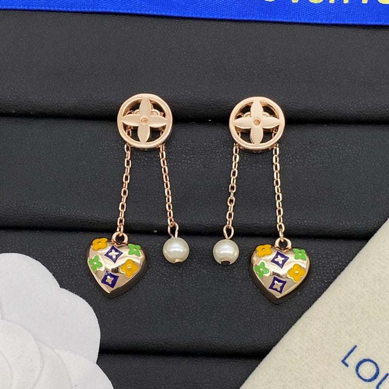 Louis Vuitton Diamond Pearl Drop Earrings - 18K Gold