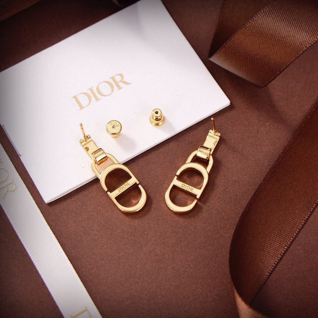 Dior 30 Montaigne Earrings