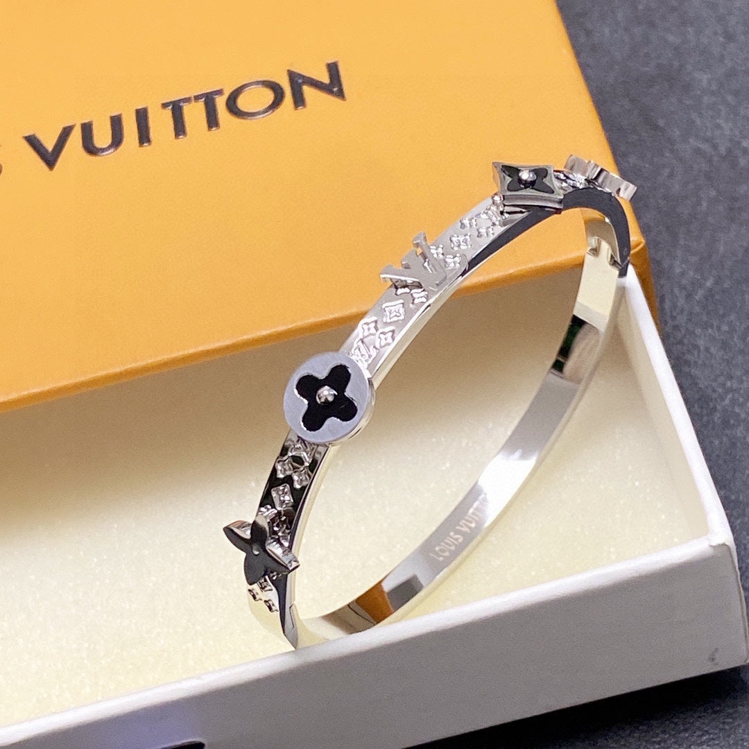 Louis Vuitton Blossom Bracelet