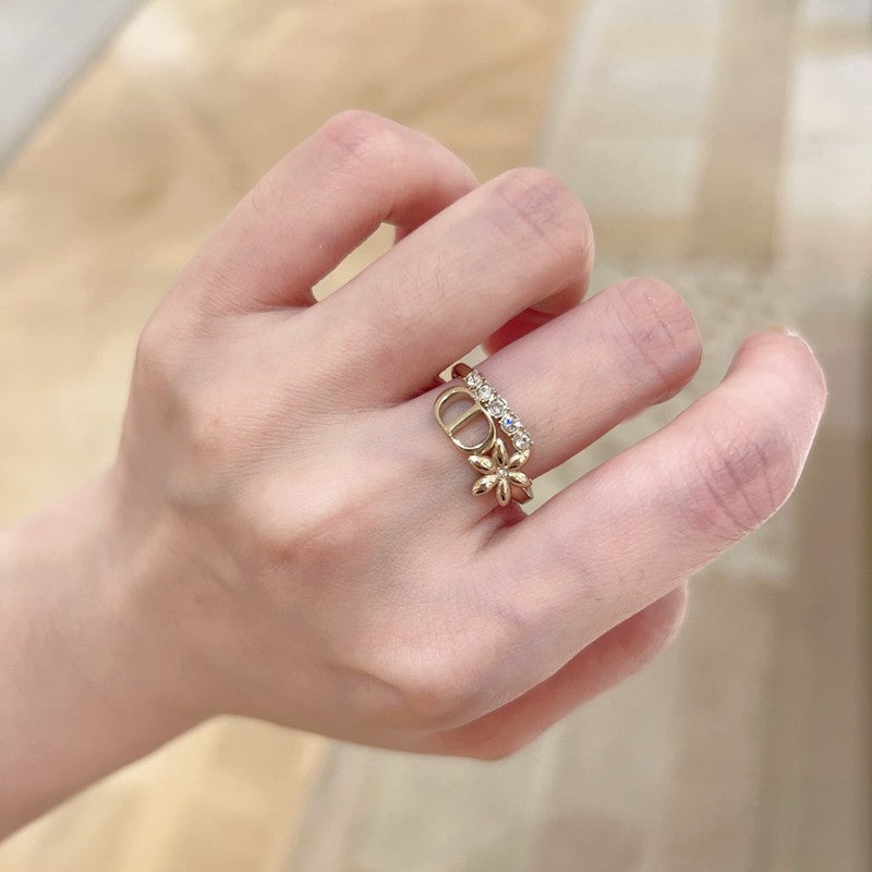 Dior Diamond Ring - 18K Yellow Gold