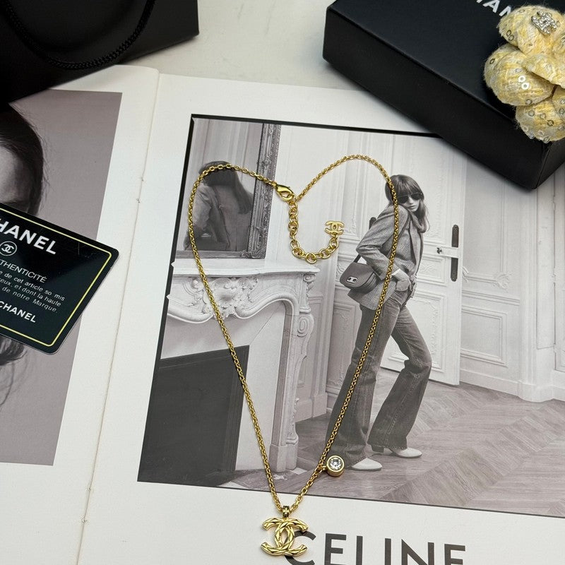 Chanel 26P Diamond Gold Necklace