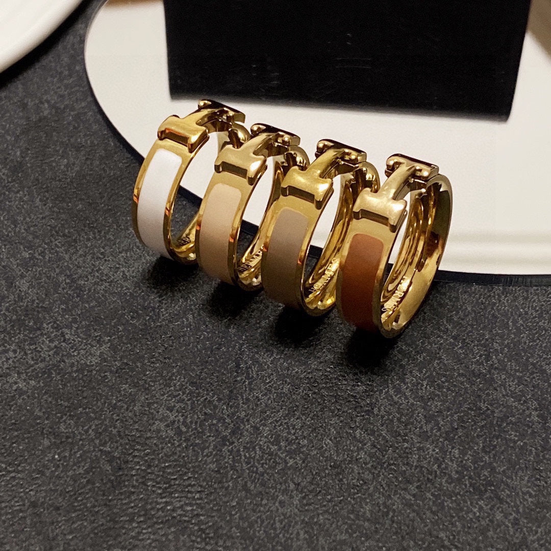 Hermes Vintage Clic H Ring - 18K Yellow Gold
